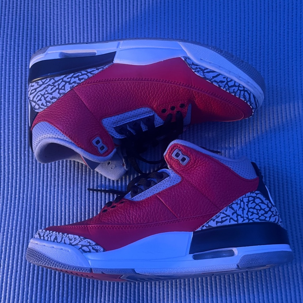 Jordan 3s Red and Black Sneakers size 8.5M taking best offers!!!